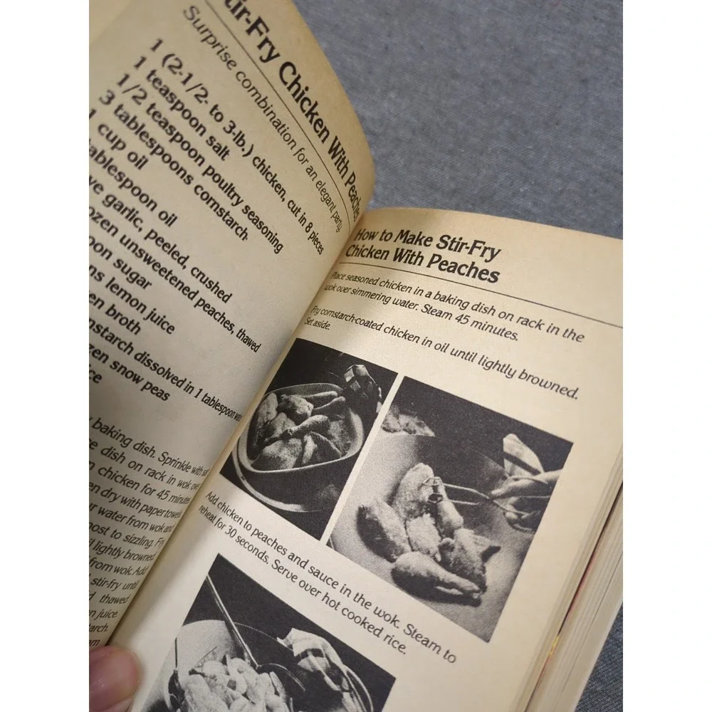 1981‎ Ceil Dyer's Wok Cookery VTG Cookbook Dell Paperback